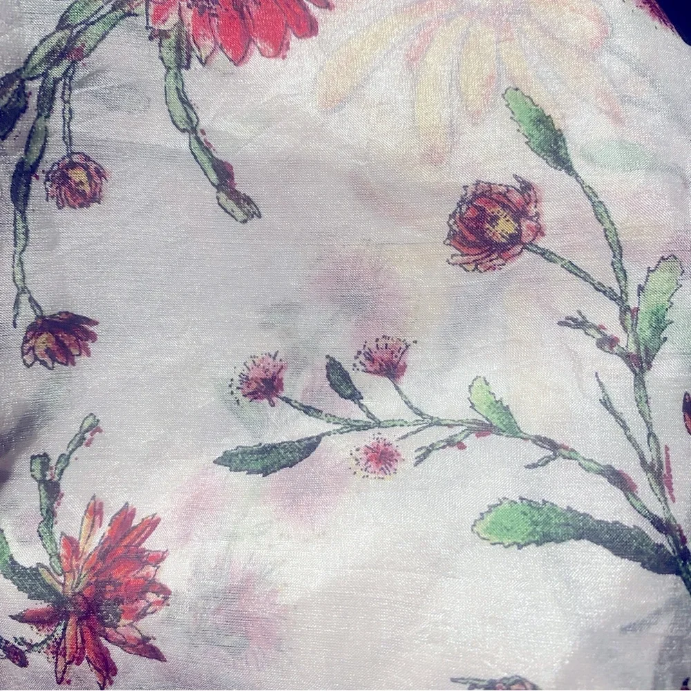NWT Chan Luu 100% Silk Floral Large Designer Scarf Made in India